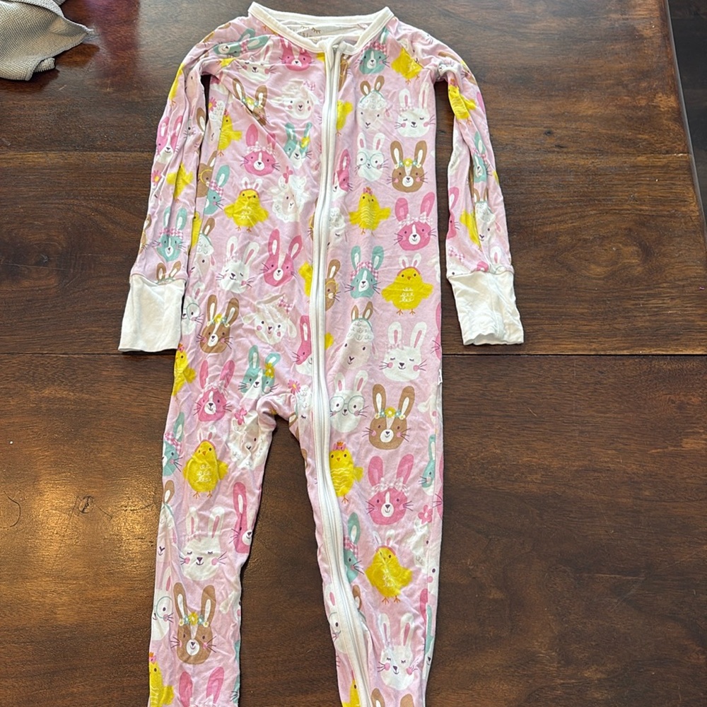 Little Sleepies Easter print 3T zippy
